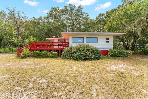 140 Morris Lake Drive Hawthorne FL 32640