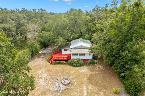 140 Morris Lake Drive Hawthorne FL 32640