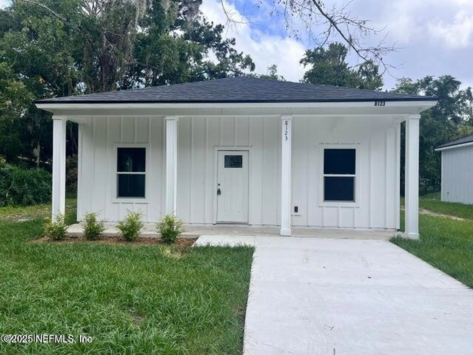 8123 Siskin Avenue Jacksonville FL 32219