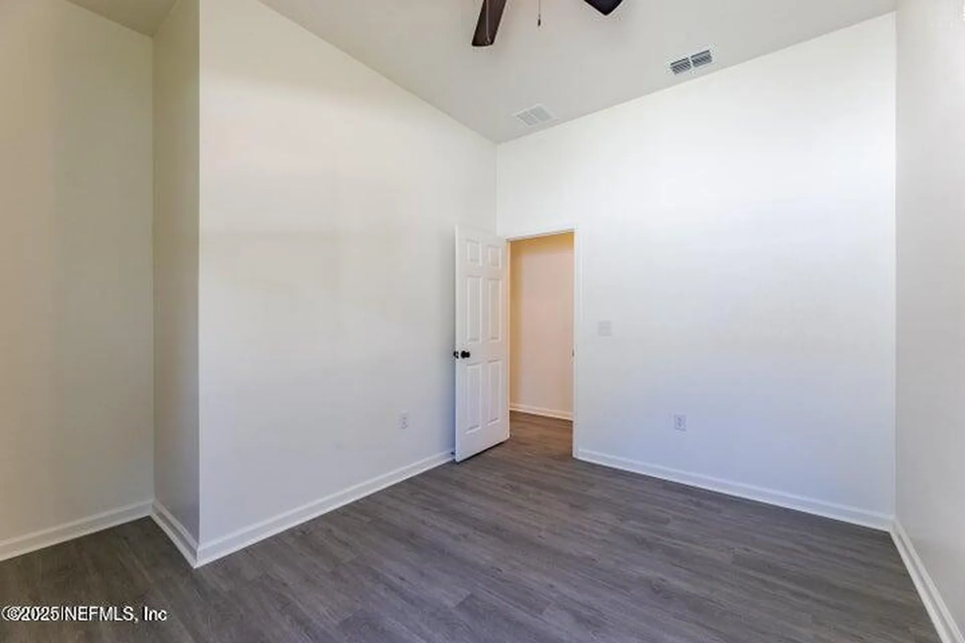 8123 Siskin Avenue Jacksonville FL 32219