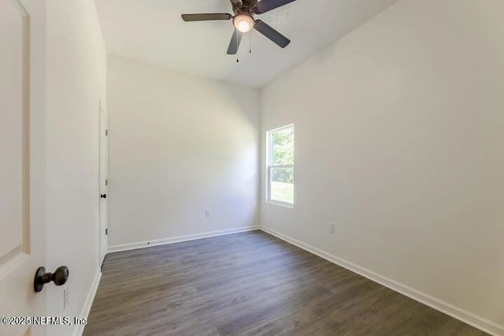 8123 Siskin Avenue Jacksonville FL 32219