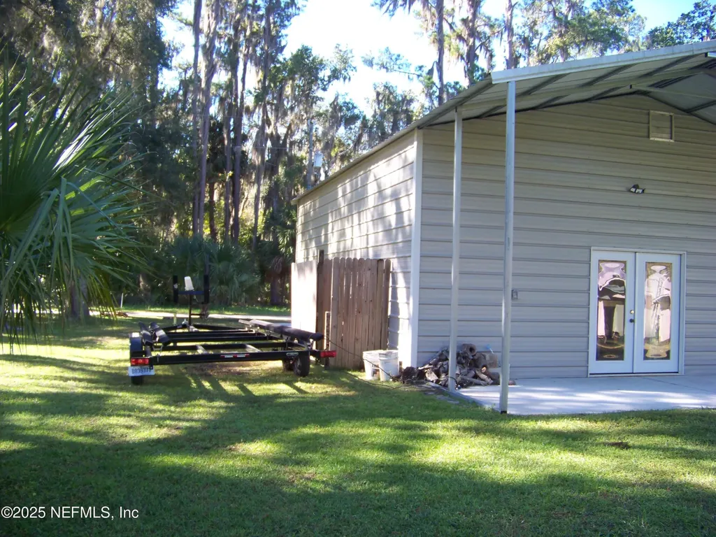 118 Hicks Avenue Crescent City FL 32112