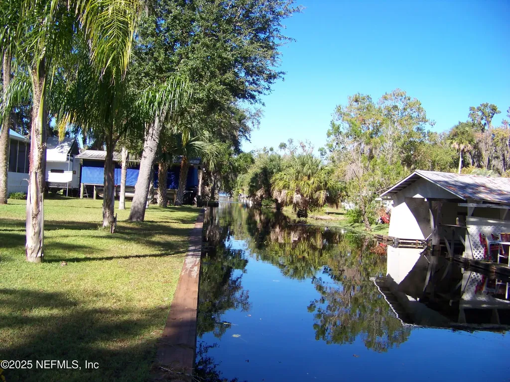 118 Hicks Avenue Crescent City FL 32112