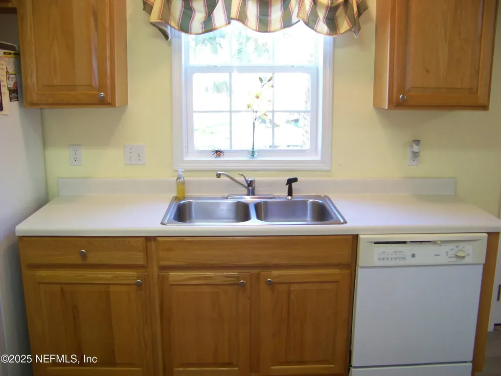 118 Hicks Avenue Crescent City FL 32112