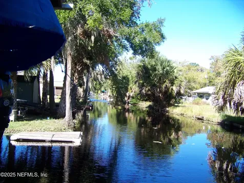 118 Hicks Avenue Crescent City FL 32112