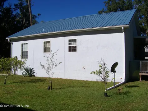 118 Hicks Avenue Crescent City FL 32112
