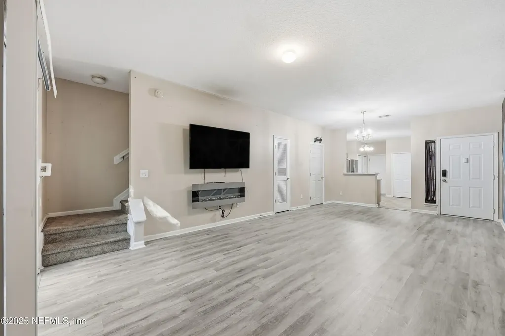 4794 Playpen Drive Jacksonville FL 32210