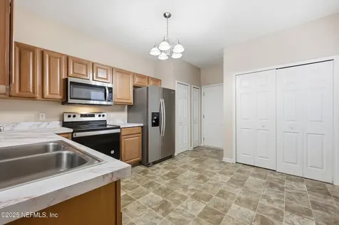 4794 Playpen Drive Jacksonville FL 32210