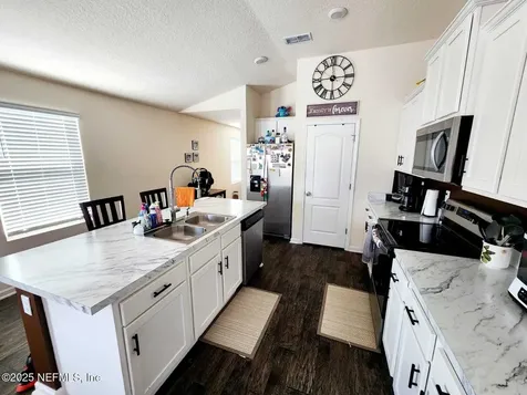 2432 Falling Star Lane Green Cove Springs FL 32043
