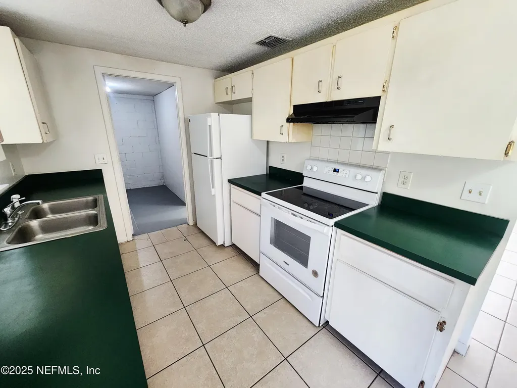 7127 Prellie Street Jacksonville FL 32210