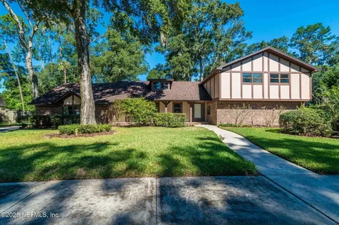5477 Brightwater Lane Jacksonville FL 32277