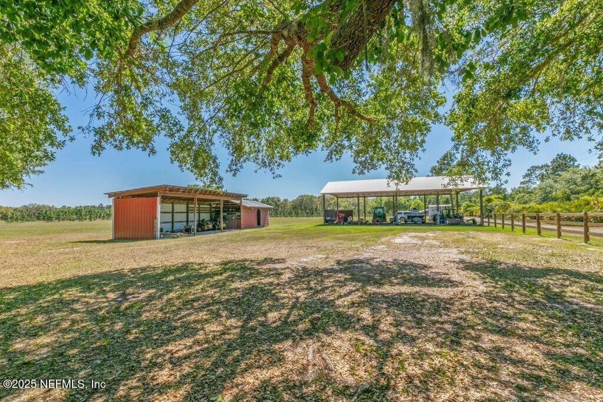 643 E State Road 100 San Mateo FL 32187