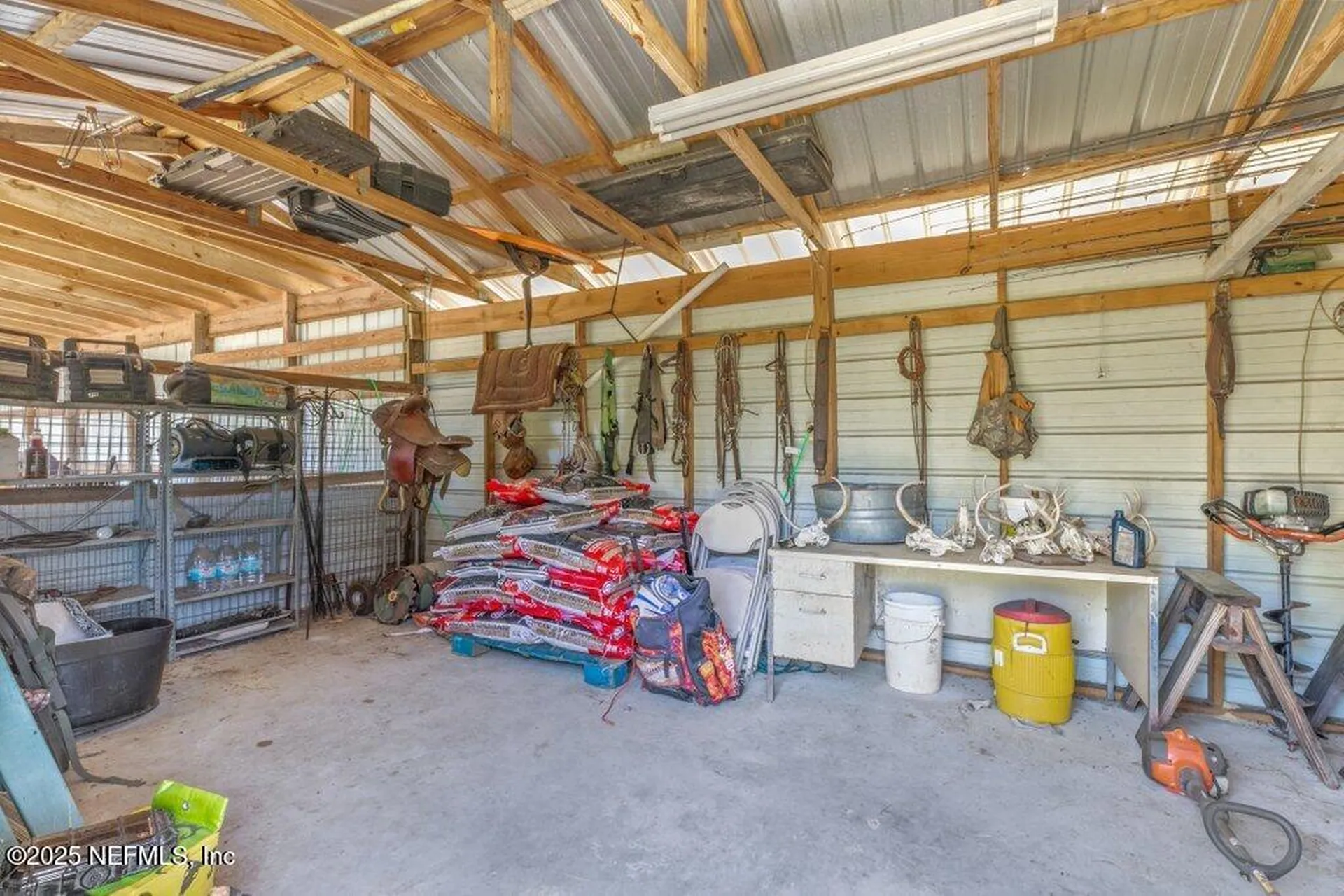 643 E State Road 100 San Mateo FL 32187