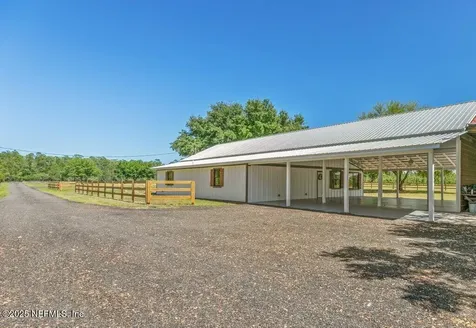 643 E State Road 100 San Mateo FL 32187
