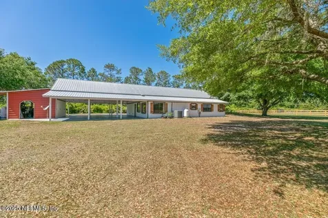 643 E State Road 100 San Mateo FL 32187