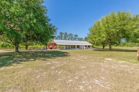 643 E State Road 100 San Mateo FL 32187