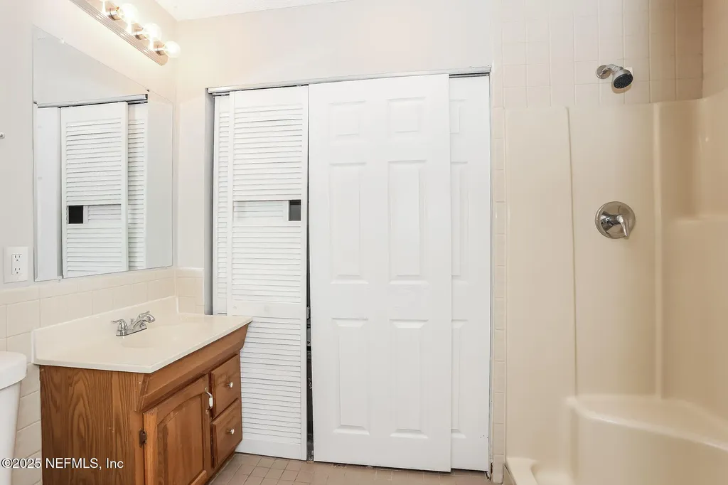 443 Holiday Hill Circle W Jacksonville FL 32216