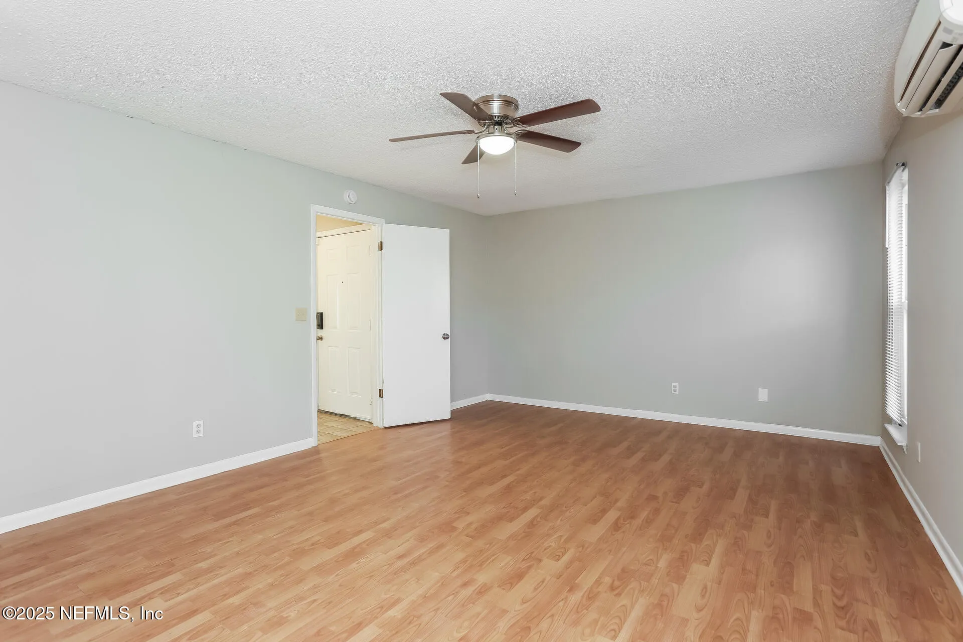 443 Holiday Hill Circle W Jacksonville FL 32216