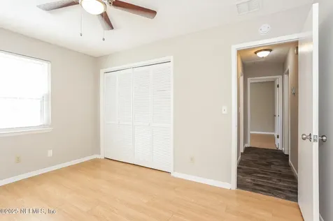 443 Holiday Hill Circle W Jacksonville FL 32216
