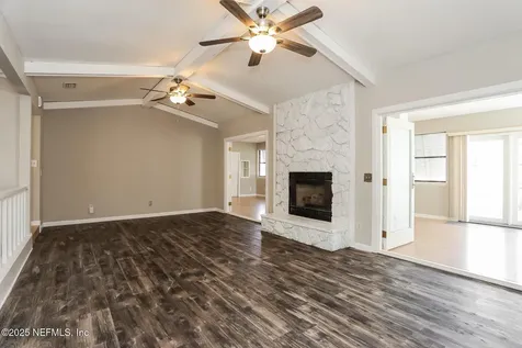 443 Holiday Hill Circle W Jacksonville FL 32216