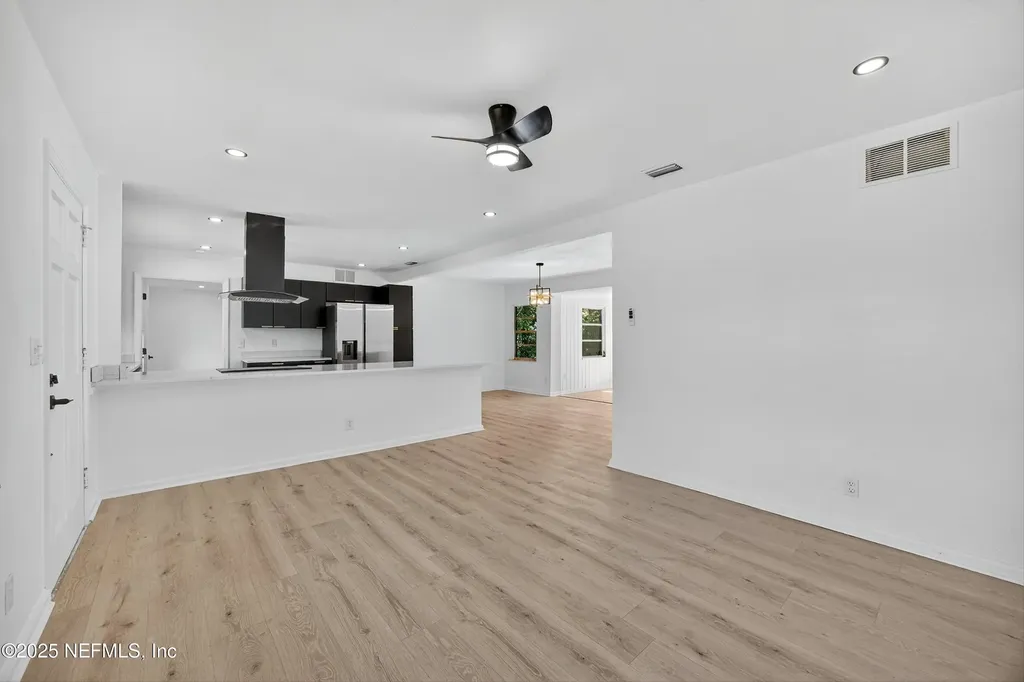 1824 Rugby Road Jacksonville FL 32208