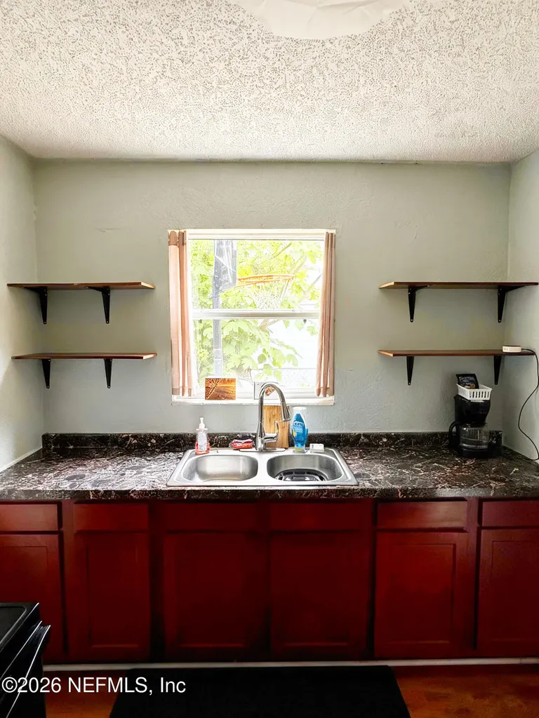 4909 Fredericksburg Avenue Jacksonville FL 32208
