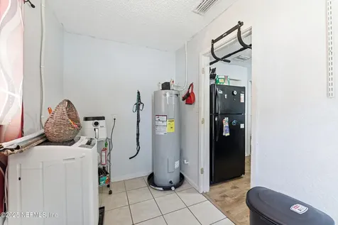 4909 Fredericksburg Avenue Jacksonville FL 32208