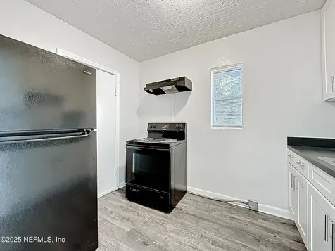 8962 Monroe Avenue Jacksonville FL 32208