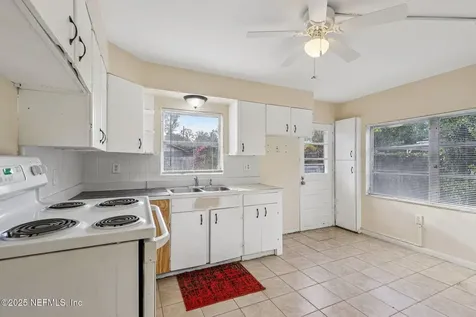 1511 River Bluff Road N Jacksonville FL 32211