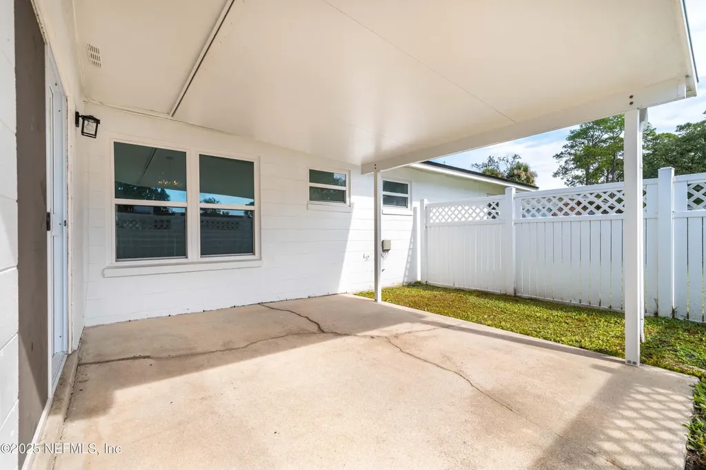 5676 Flagstaff Road Jacksonville FL 32207
