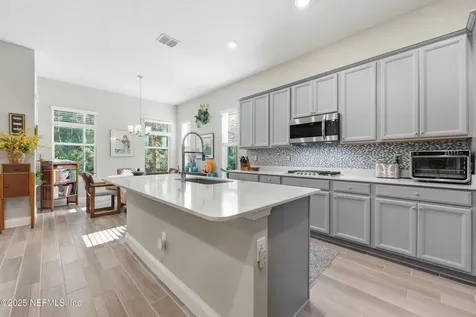 86 Wheelwright Lane Jacksonville FL 32081