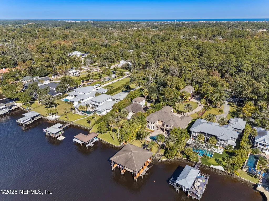 21 N Roscoe Boulevard Ponte Vedra Beach FL 32082
