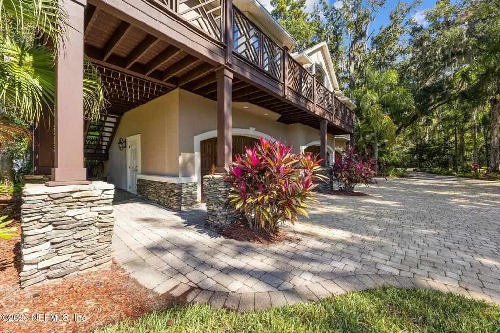 21 N Roscoe Boulevard Ponte Vedra Beach FL 32082