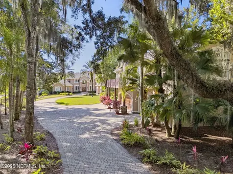 21 N Roscoe Boulevard Ponte Vedra Beach FL 32082