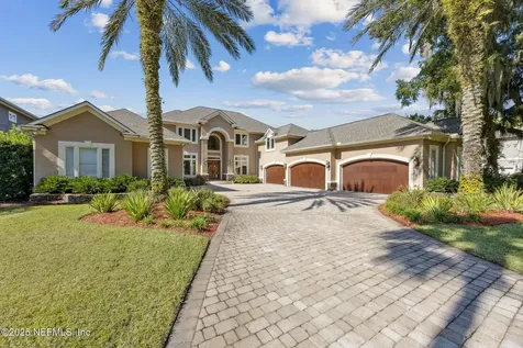 21 N Roscoe Boulevard Ponte Vedra Beach FL 32082