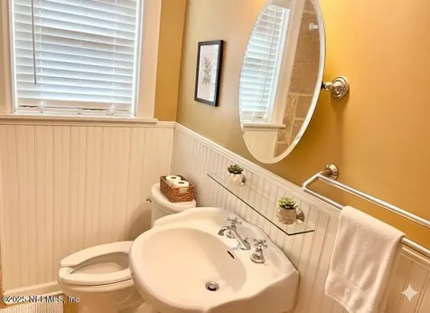 2071 Hilltop Boulevard Jacksonville FL 32246