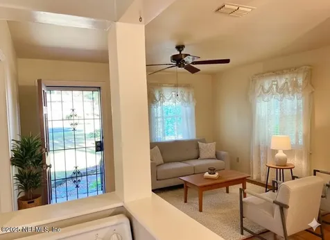 2071 Hilltop Boulevard Jacksonville FL 32246