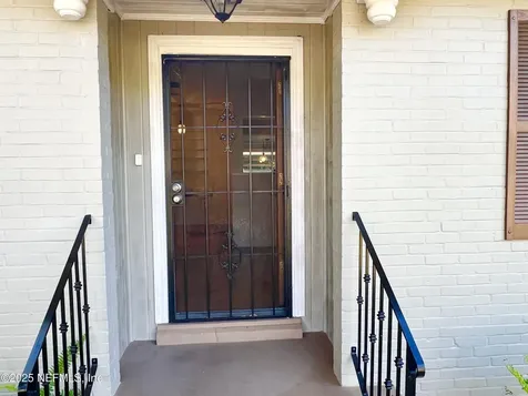 2071 Hilltop Boulevard Jacksonville FL 32246