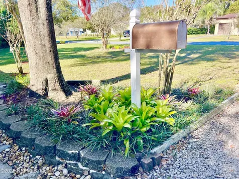 2071 Hilltop Boulevard Jacksonville FL 32246