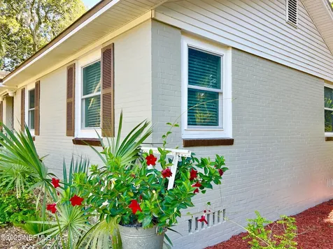 2071 Hilltop Boulevard Jacksonville FL 32246