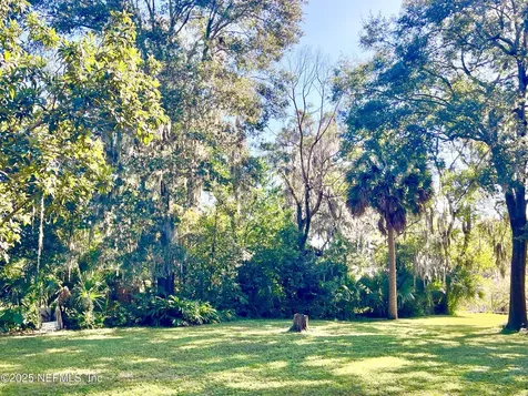 2071 Hilltop Boulevard Jacksonville FL 32246