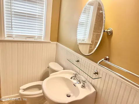 2071 Hilltop Boulevard Jacksonville FL 32246