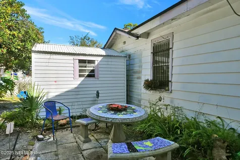 7632 Lueders Avenue Jacksonville FL 32208