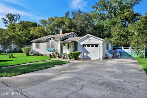 7632 Lueders Avenue Jacksonville FL 32208