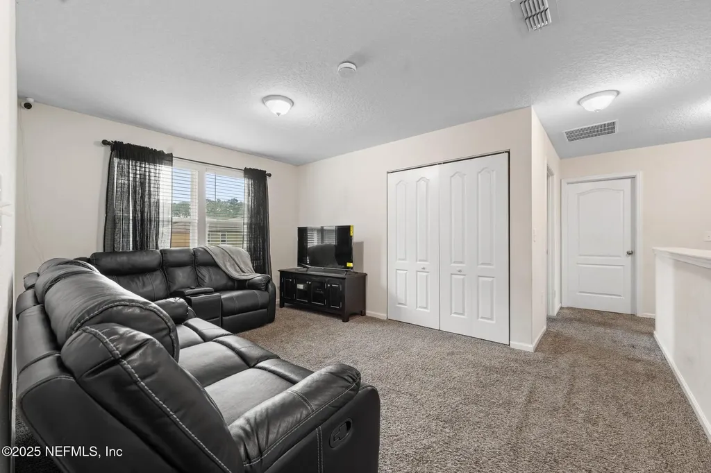 7143 Cotton Bend Court Jacksonville FL 32220