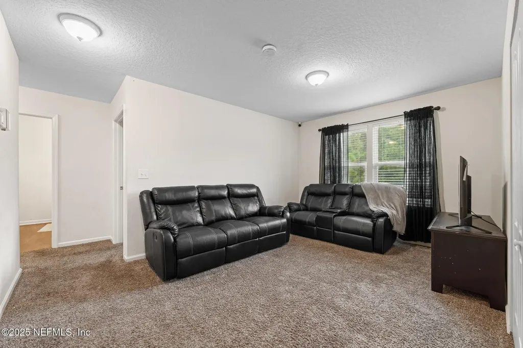 7143 Cotton Bend Court Jacksonville FL 32220