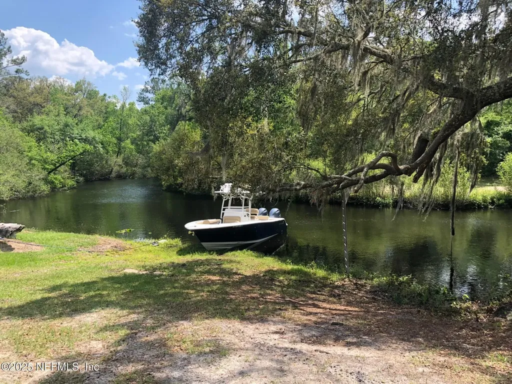 4299 Hawk Haven Road Middleburg FL 32068