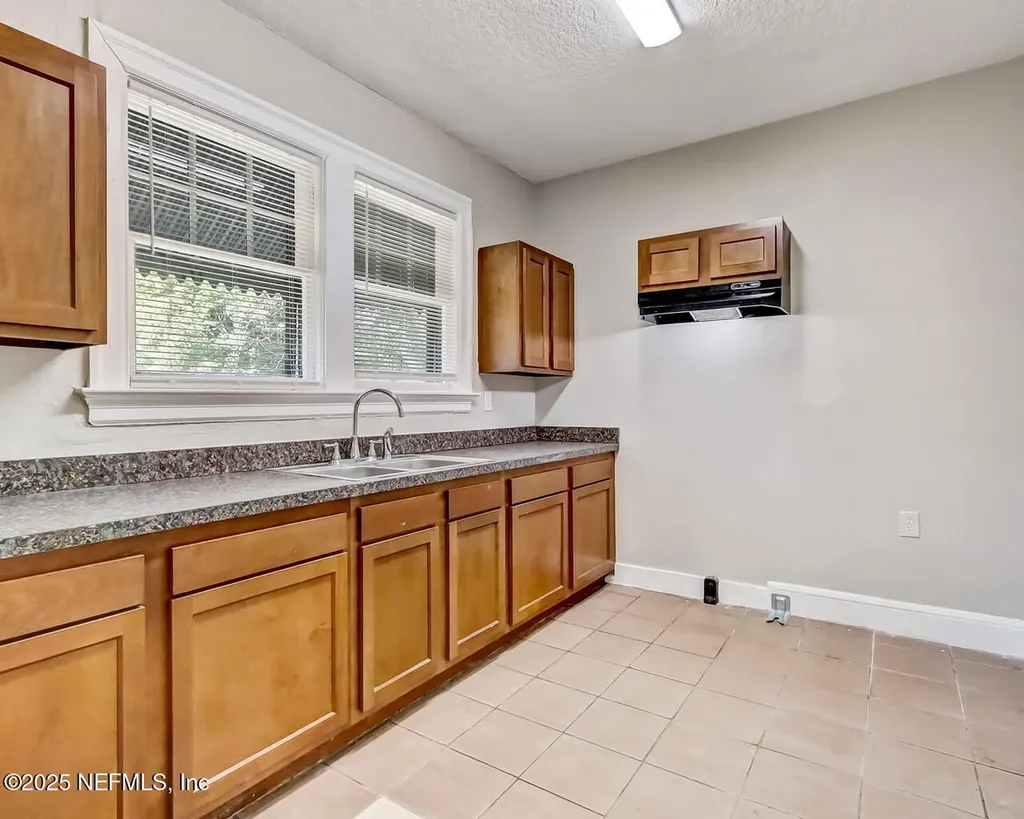 1015 W 17th Street Jacksonville FL 32209