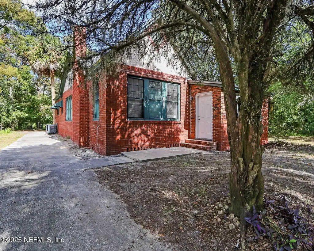 1015 W 17th Street Jacksonville FL 32209