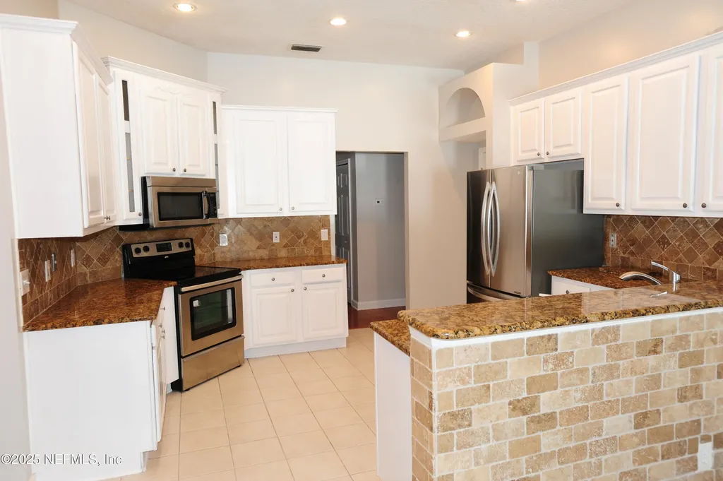 9108 Timberlin Lake Road Jacksonville FL 32256